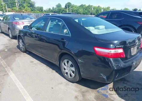 2007 Toyota Camry Ce z USA, uszkodzony, nr VIN 4T1BE46K17U040063